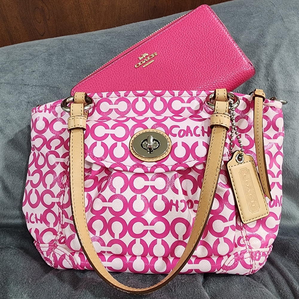 COACH BUNDLE - VINTAGE Y2K COACH BAG & NWOT COACH ZIPPY WALLET